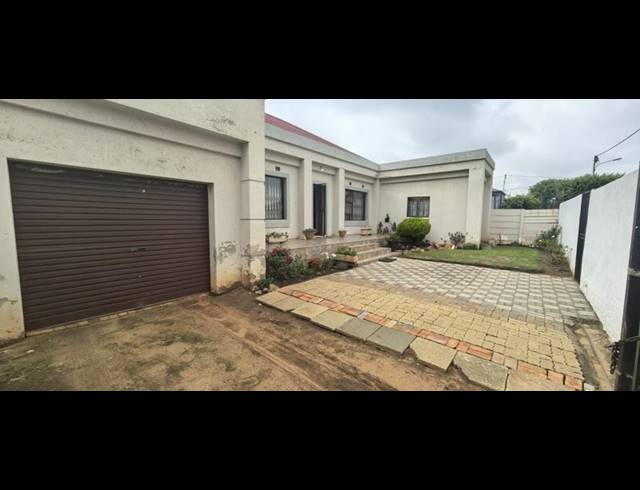 3 BEDROOM HOUSE FOR SALE IN ROODEPOORT CENTRAL